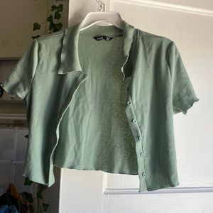 Cropped button up top